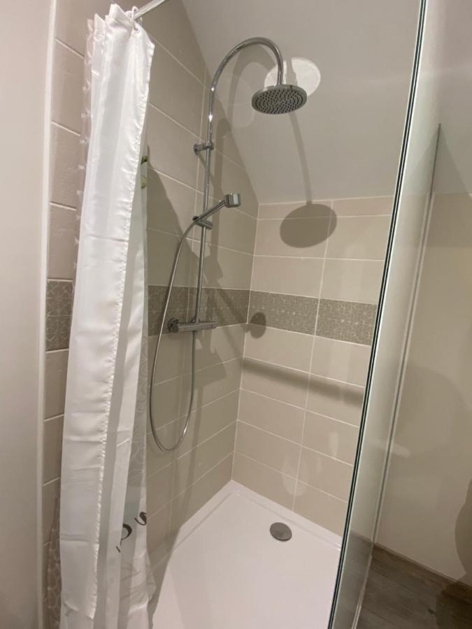 Chambre Privative Chez Toutoune Fontainebrux Exteriör bild